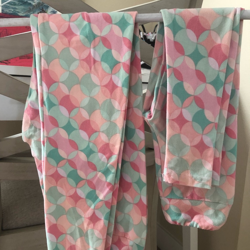 Lularoe OS + kids S/M mommy and me leggings set.
